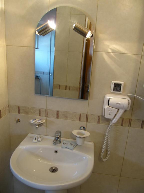Aquilon Hotel & Thermal Pools บันยา ห้อง รูปภาพ